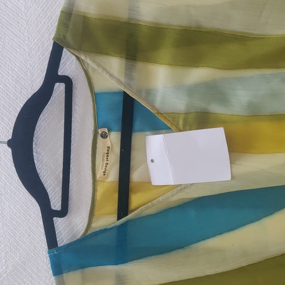 Elegant designs collection Stripes coverup - Picture 4 of 4